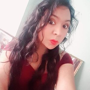 Meet your Posher, Mayra